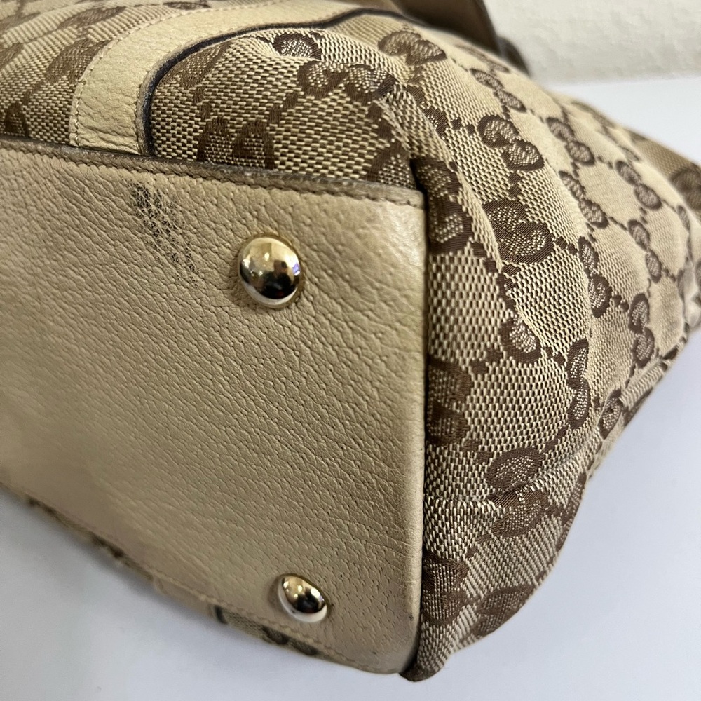 Gucci Beige GG Canvas Tote with Tan Trim and Gold Hardware - Picture 8 of 14